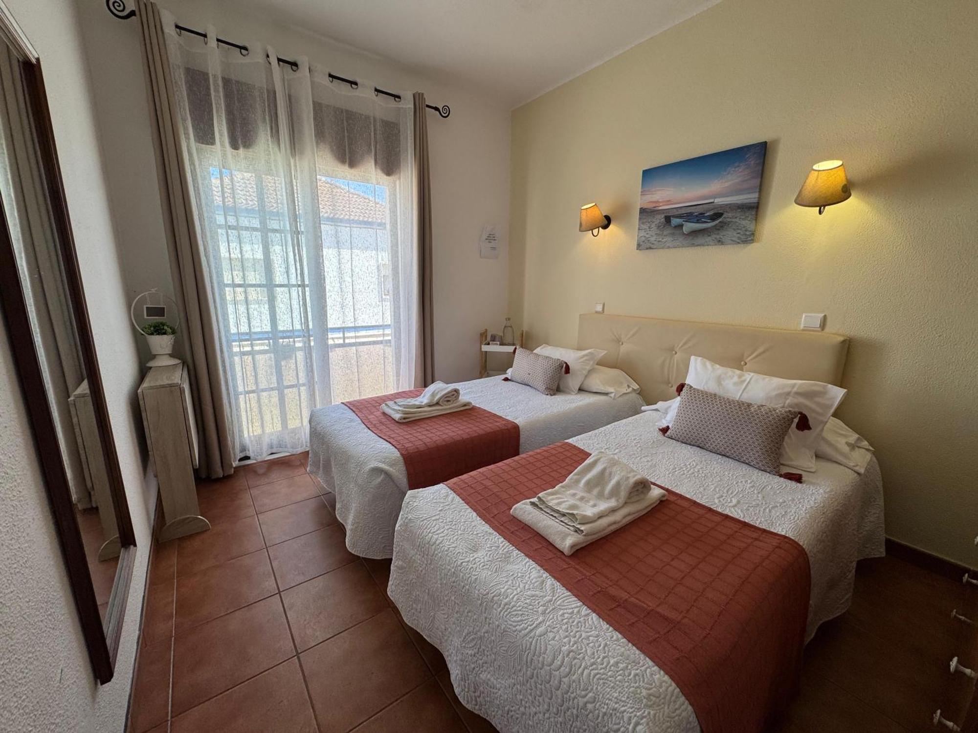 Quartos Abelha Porto Covo Exteriör bild