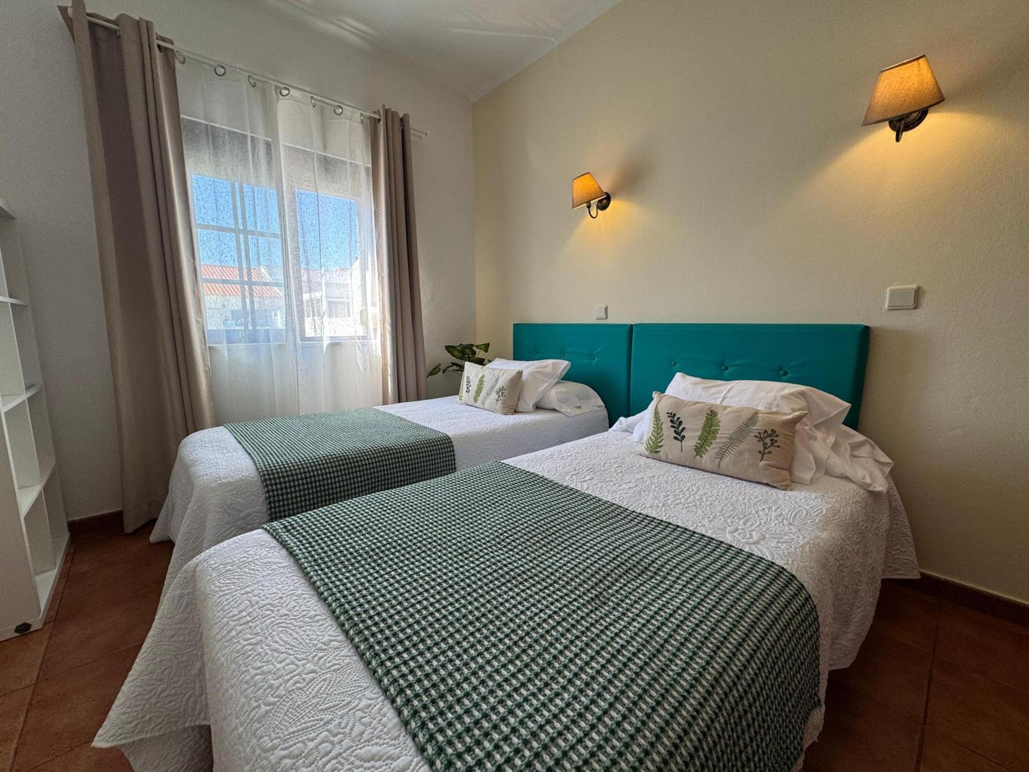 Quartos Abelha Porto Covo Exteriör bild
