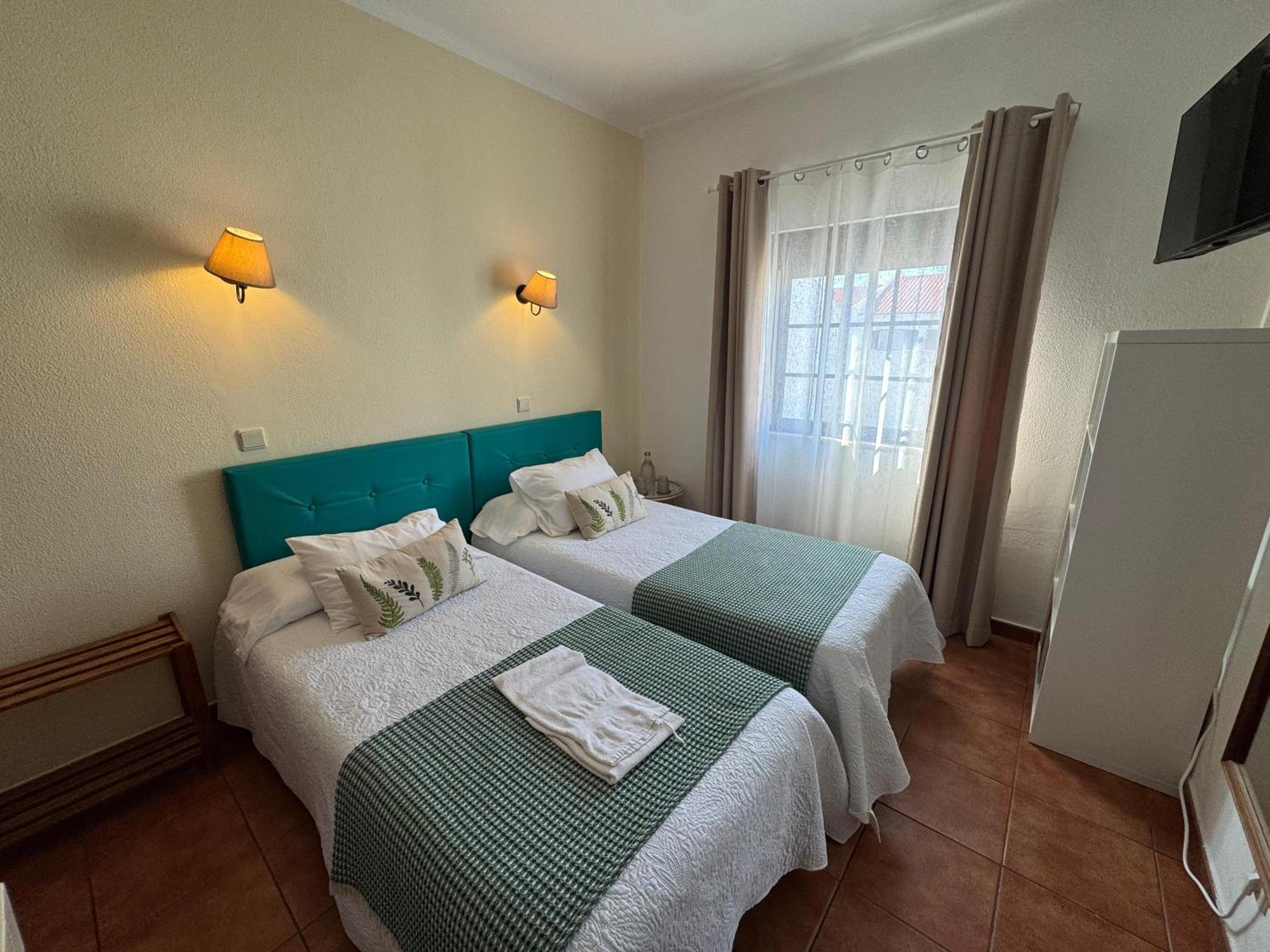 Quartos Abelha Porto Covo Exteriör bild