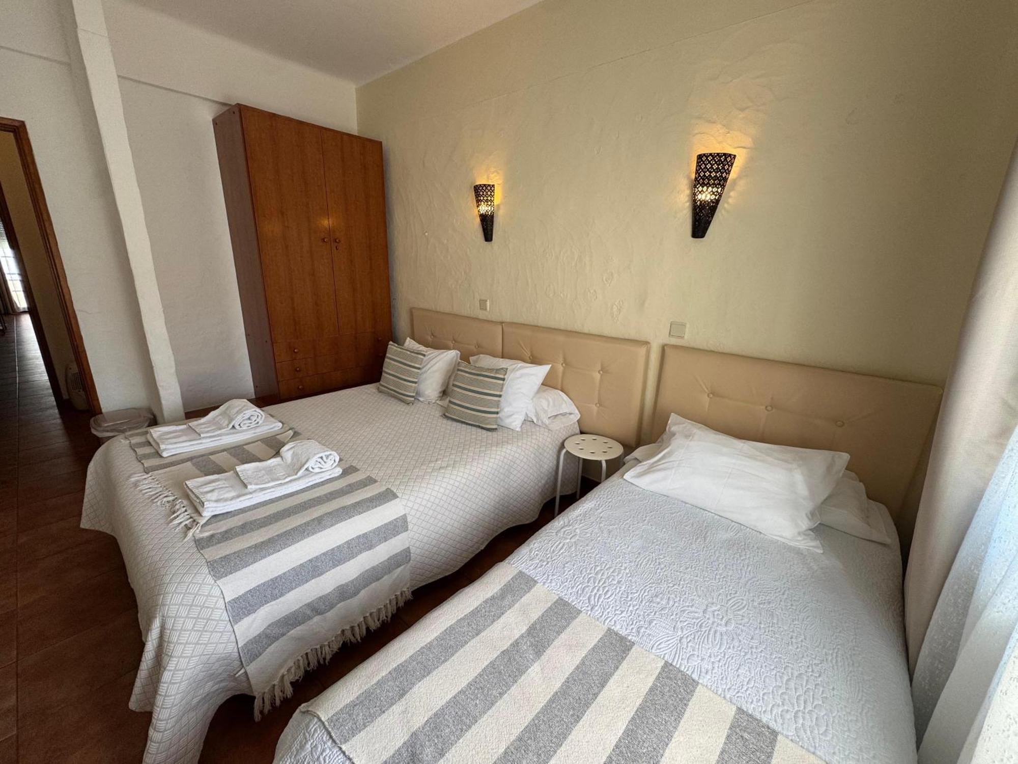 Quartos Abelha Porto Covo Exteriör bild