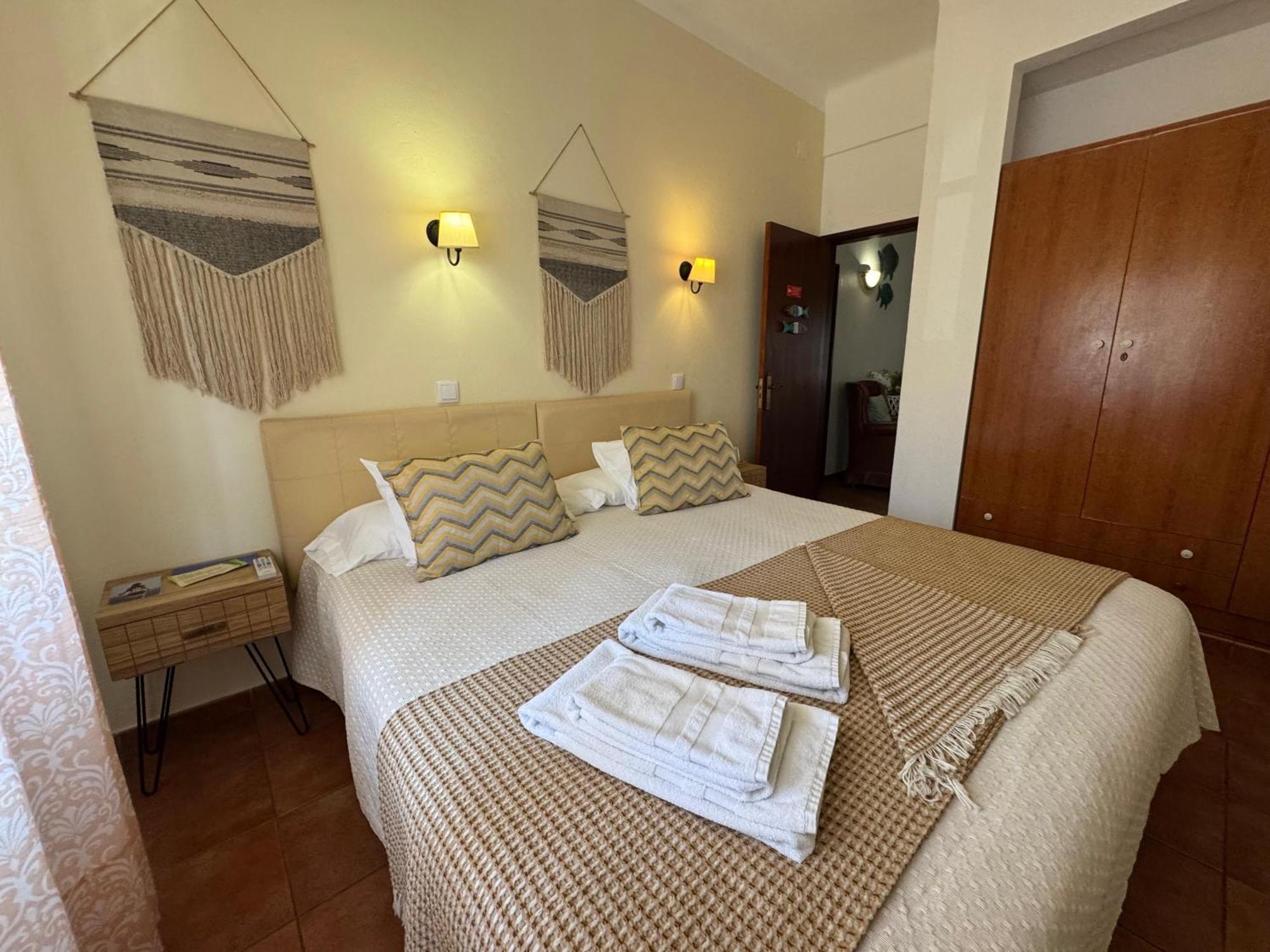 Quartos Abelha Porto Covo Exteriör bild